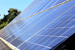 Bislang dienten Solarzellen zur Speicherung von Sonnenenergie. Jedoch suchen Forscher bereits nach neuen Möglichkeiten. (Bild: Colourbox.de)