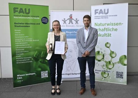 Julia Geyer und Prof. Dr. Karl Mandel (Bild: FAU / Harald Sippel)